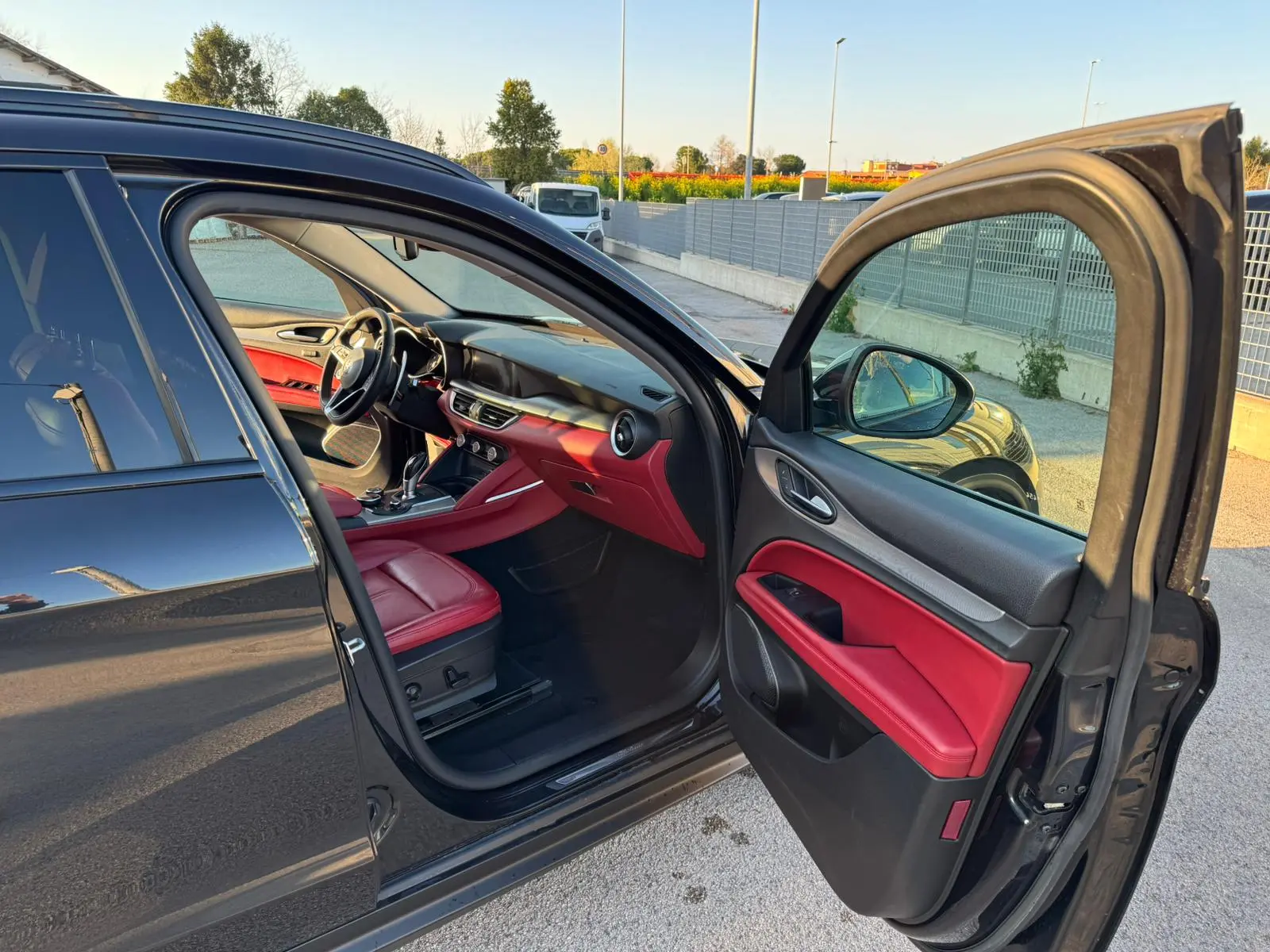 Alfa Romeo Stelvio immagine 2